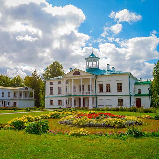 Nizhnij Park (Museum-Reserve “Karabikha”)